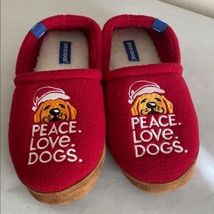 Women’s Life Is Good slippers red fleece “Peace Love Dogs” new size 7